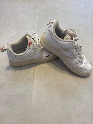Nike Air Force 1 Rojas y Blancas