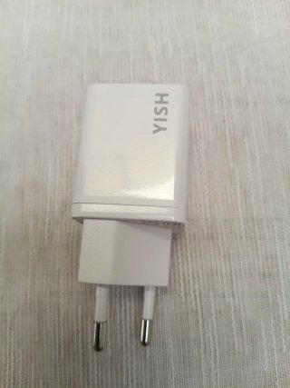 Cargador YISH 25W USB-C Carga Rápida