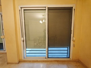 Ventanas correderas aluminio con persianas