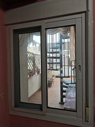 Ventanas correderas aluminio con persianas