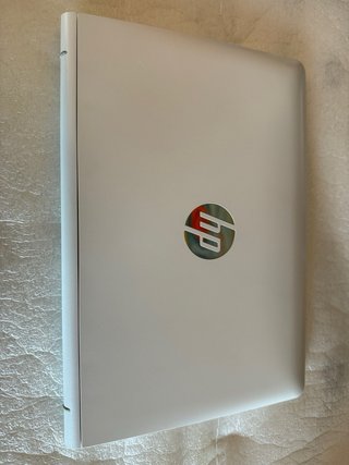 Notebook Desktop Portátil HP Plata y Blanco