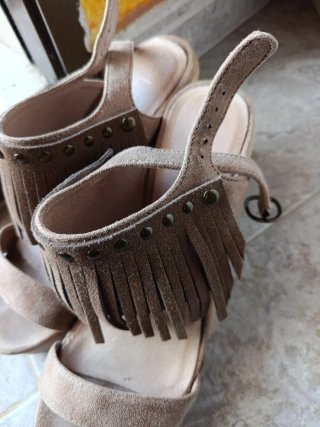 Sandalias tacón beige talla 37