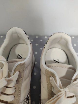 Zapatillas Beige y Multicolor