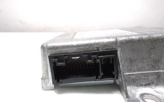 Centralita 8200411004a renault megane 1.6 166123