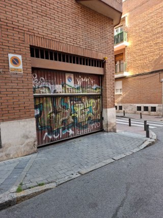 Se alquila plaza de garaje - Imagen 13