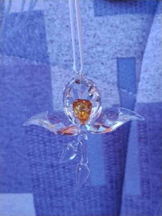 Orchidea Swarovski con nastro