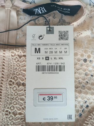 Vestido Zara encaje y plisado beige