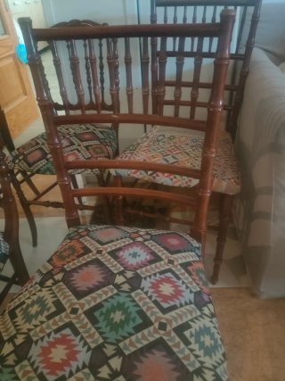 Lote 4 sillas vintage madera y tela + 2 extra