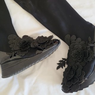 Botas altas negras flores 36