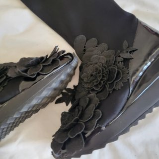 Botas altas negras flores 36