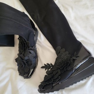 Botas altas negras flores 36