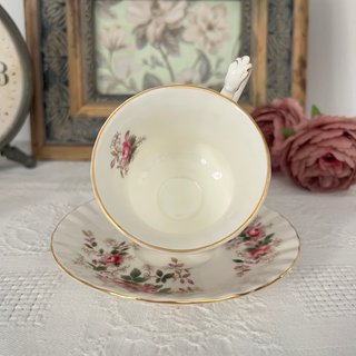 Taza y plato Royal Albert porcelana Lavender Rose
