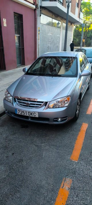 KIA Cerato 2005