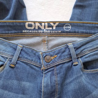 Pantalón vaquero Only desgastado