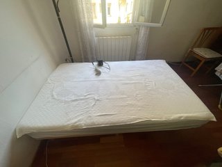 Dos camas completas de descapasedad con mandos