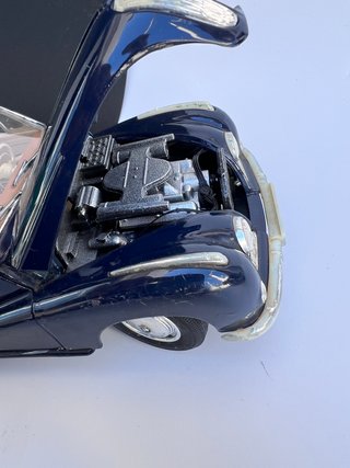 BMW 502 (1955) Maisto 1/18