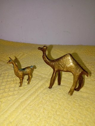 Figuras de cobre de animales