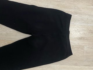 Pantalón pitillo negro