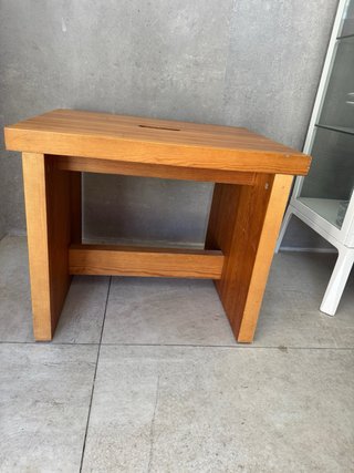 Taburete de madera