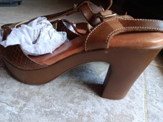 Sandalias tacón marrón Talla 37