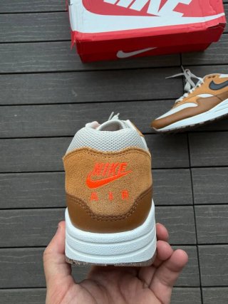 Nike Air Max 1 Marrón/Blanco