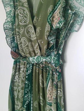 Abito estivo lungo fantasia verde elegante