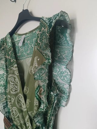 Abito estivo lungo fantasia verde elegante