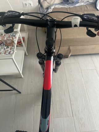Bicicleta Negra/Roja MTB