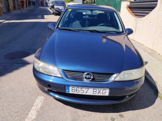 Opel Vectra 2000 serie b