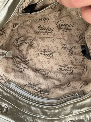 Bolso Guess Dorado/Plateado Acolchado