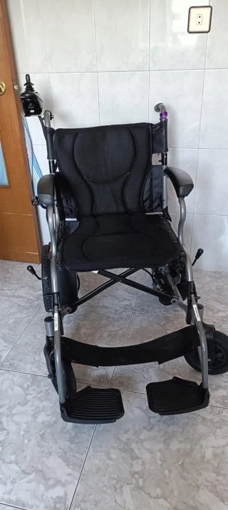 Silla de ruedas con motor