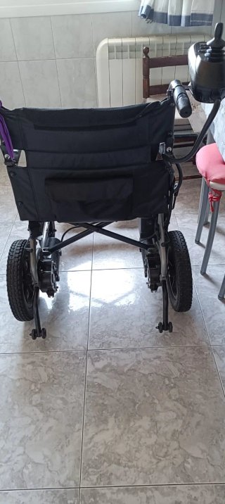 Silla de ruedas con motor