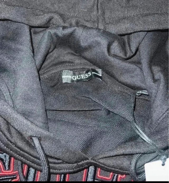 GUESS 100€ + regalo