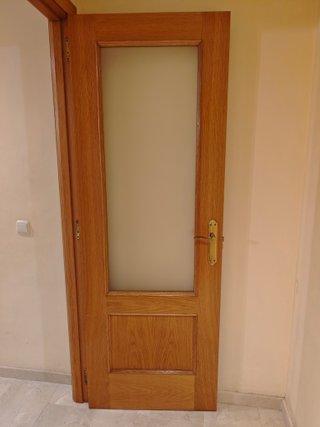 Puertas de interior de madera con marcos