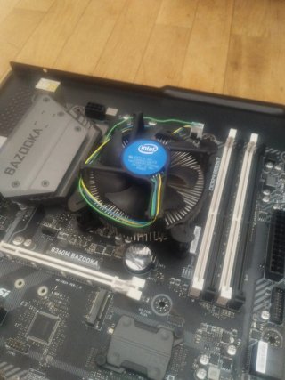 Placa Base MSI B360M BAZOOKA + CPU Intel i5 9400F