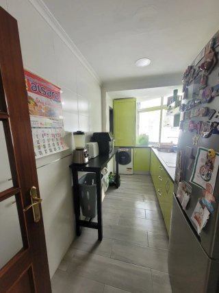 Piso en zona paseo de linarejos