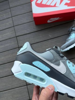 Nike Air Max 90 Gris y Turquesa