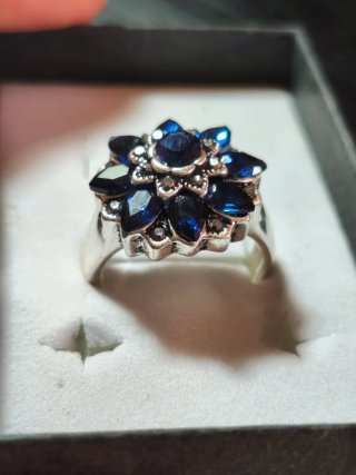 Anillo flor azul y plateado