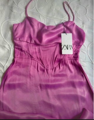Vestido Zara Satén Rosa Corsé Midi