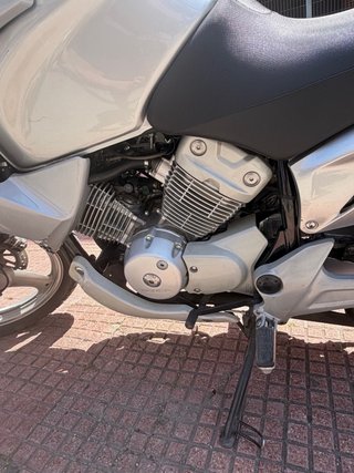 Honda Varadero 125cc Plata