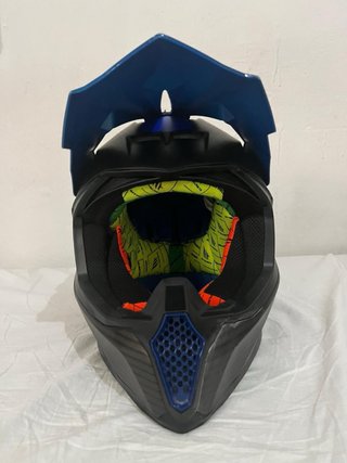 Casco de moto MT Falcon