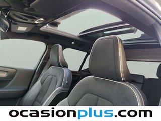 Volvo XC40 T3 R-Design Auto 120 kW (163 CV)