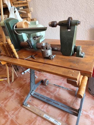Torno de madera con accesorios no hago envíos