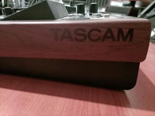 Tascam Model 12 Mixer/Interfaccia come nuova+scatola