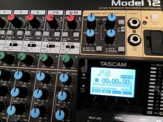 Tascam Model 12 Mixer/Interfaccia come nuova+scatola
