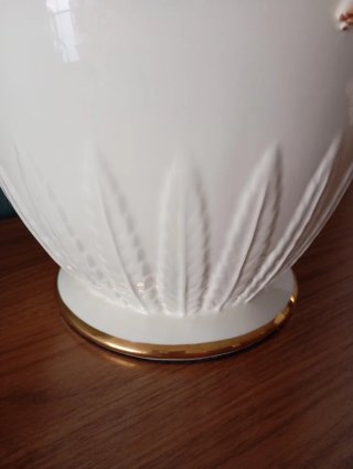 PIÉ DE LAMPARA EN PORCELANA