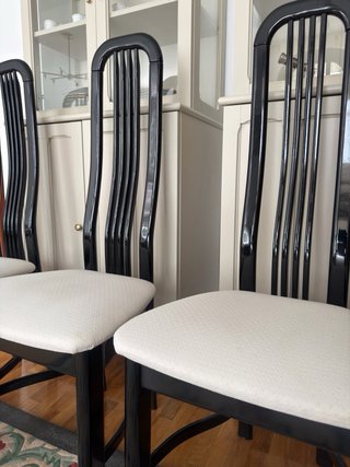 Juego de 4 sillas de madera maciza