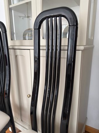 Juego de 4 sillas de madera maciza