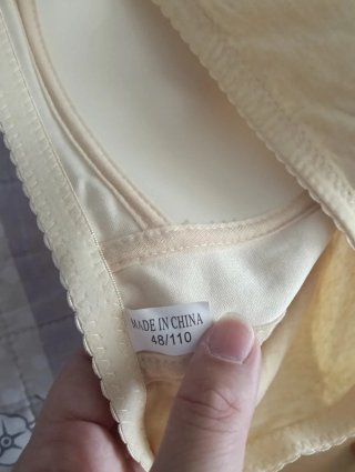Reggiseno beige con bottoni XXL 5E
