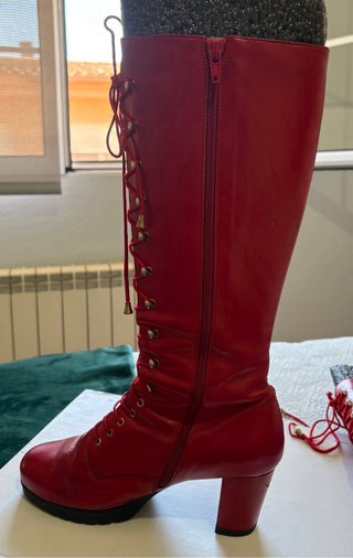 Botas altas rojas talla 38